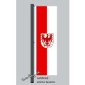 Hochformats Fahne Brandenburg mit Wappen