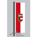 Hochformats Fahne Salzburg mit Wappen