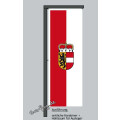 Hochformats Fahne Salzburg mit Wappen